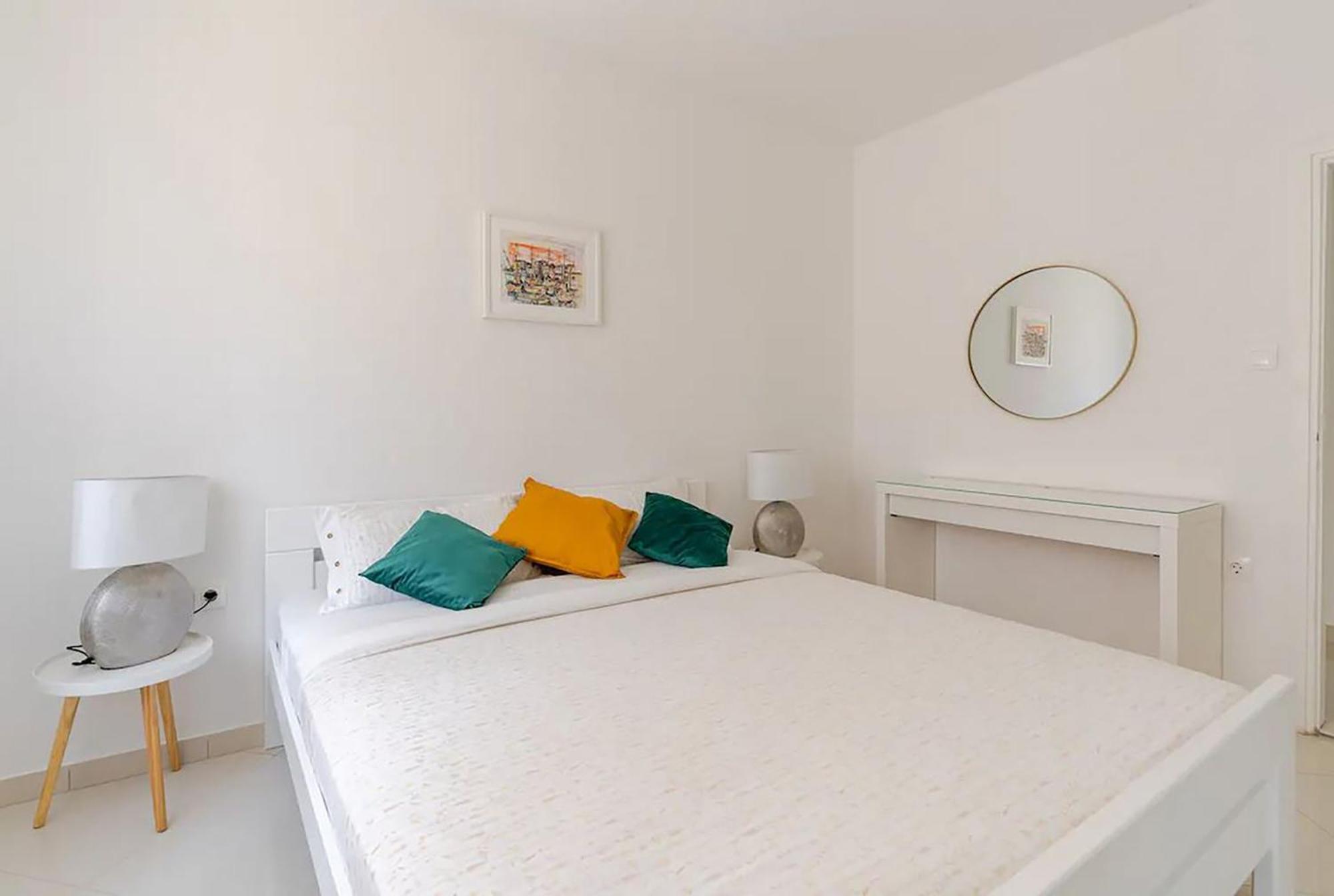 Apartments Maras Пореч Экстерьер фото