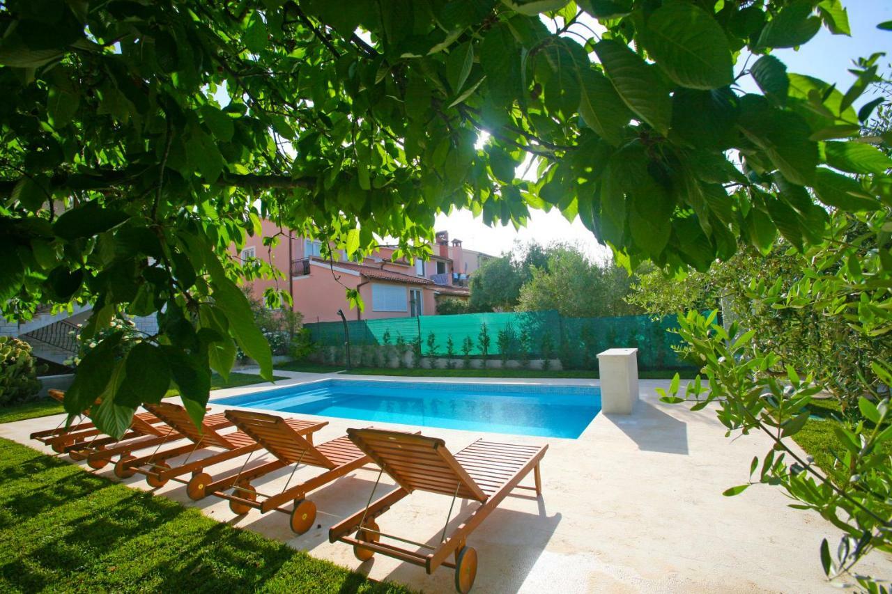 Apartments Maras Пореч Экстерьер фото